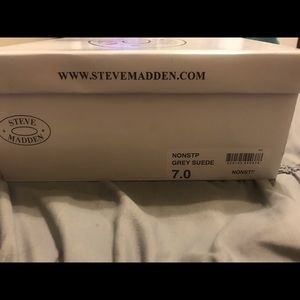 Steve Madden gray suede booties